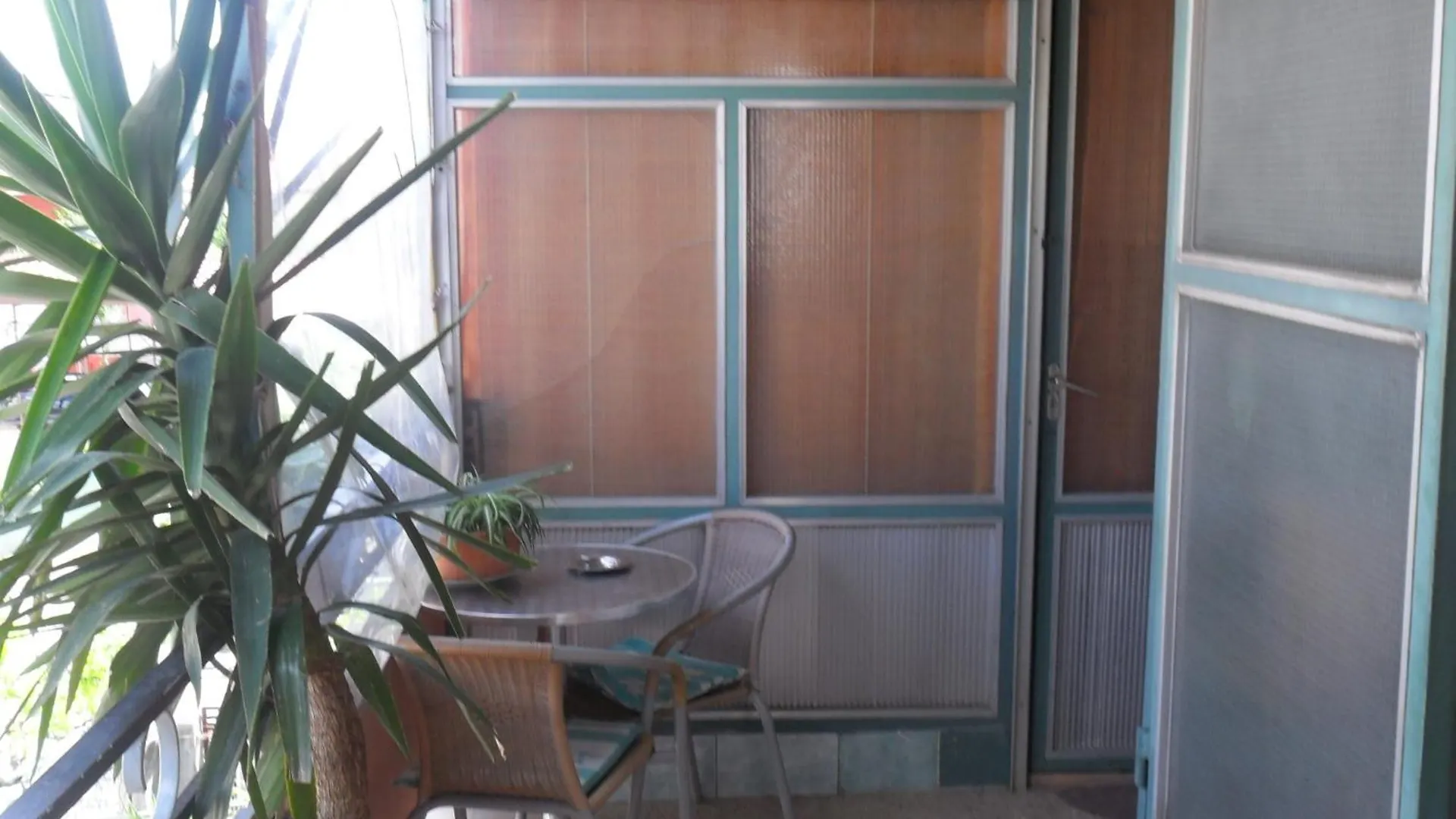 טרוגיר Apartmani Yucca בית הארחה